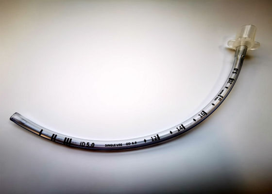 購入 ポリ塩化ビニール5.0mmの鼻のEndotracheal管の鼻のRaeの気管の管は平手打ちした オンライン製造