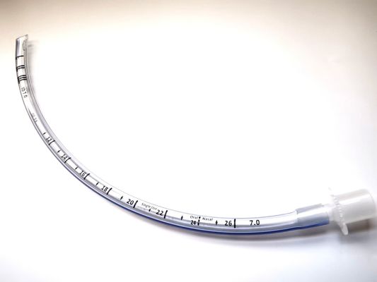 購入 医学のUncuffedのEndotracheal管7.0mm X光線ライン医学の使い捨て用品 オンライン製造