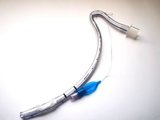 よい価格 平手打ちされた前もって形成された鼻のEndotracheal管6.0mmの鼻の挿管法の管のサイズ オンライン